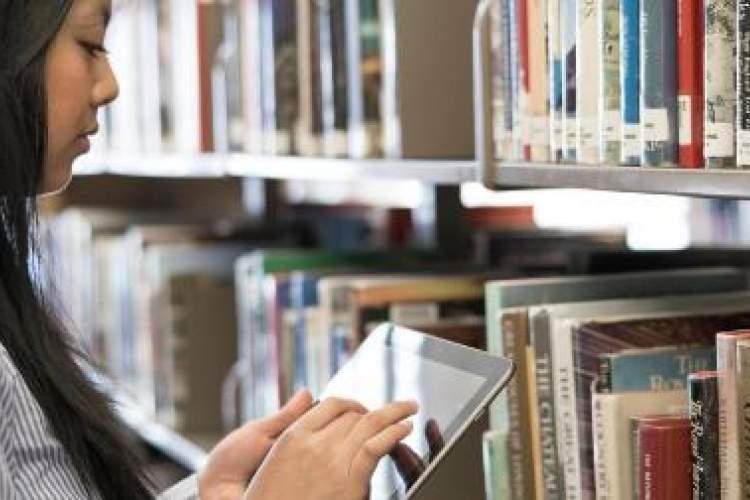 گرانی کتاب درسی و رکود بازار کتاب های دانشگاهی در آمریکا
